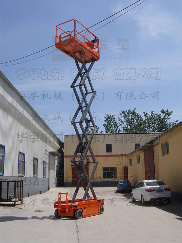 升降机室外施工